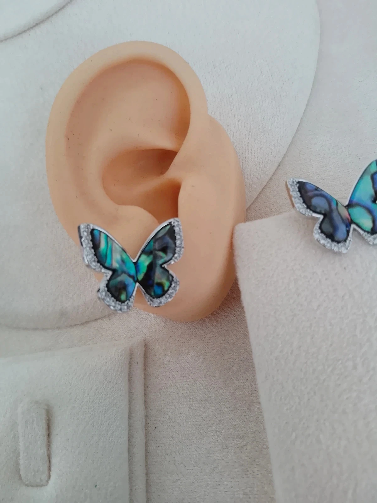 Boucles d'oreilles bohèmes papillons en ormeaux / abalone